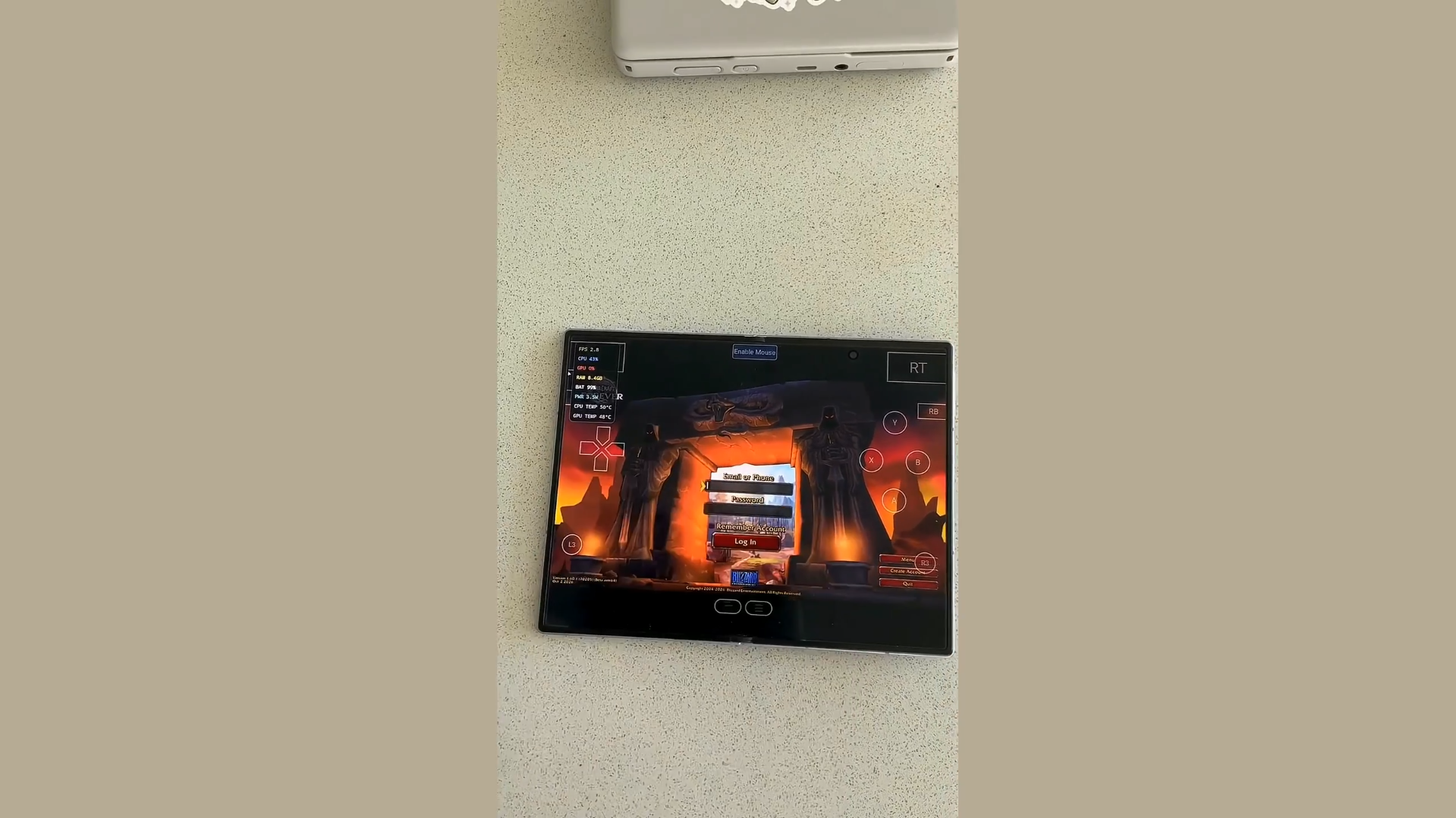 Un joueur fait marcher WoW Forever sur Android