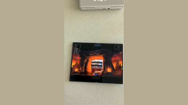 Un joueur fait marcher WoW Forever sur Android